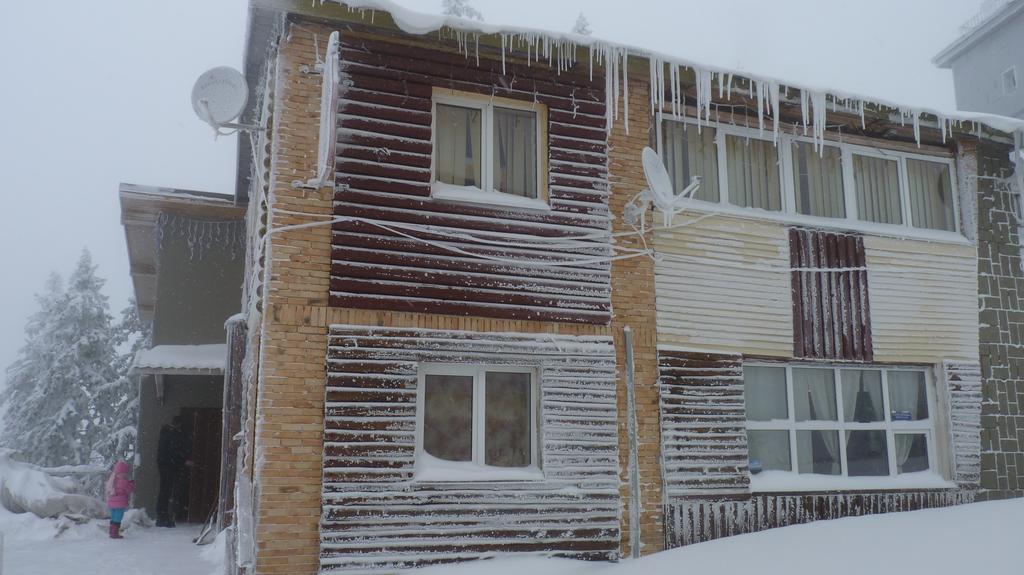 Hotel Cabana Telescaun Petroşani Exterior foto